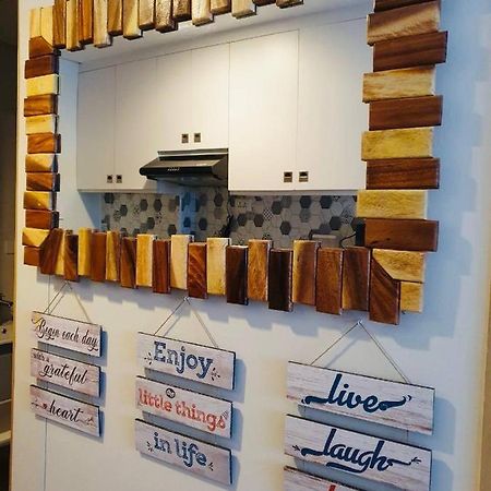 2 Bedroom Condo Vine Residences Quezon City With Pool Wifi Karaoke Board Games Netflix Экстерьер фото