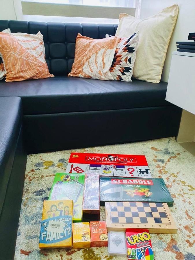 2 Bedroom Condo Vine Residences Quezon City With Pool Wifi Karaoke Board Games Netflix Экстерьер фото